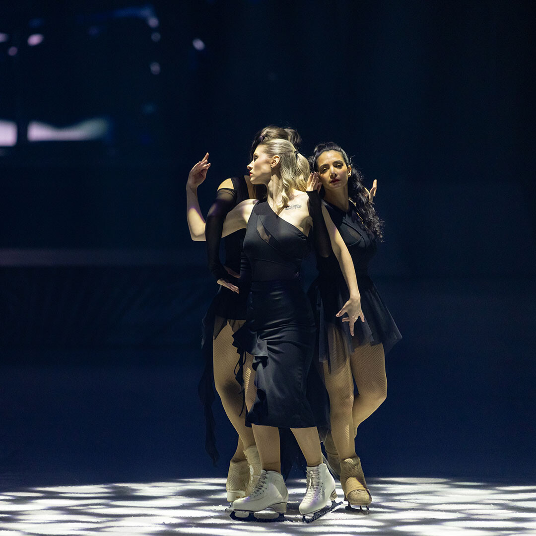Group Skaters